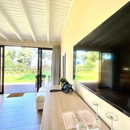 דירה Deluxe, Wifi, Piscina Climatizada Rodeada De Bosque En La Esperanza